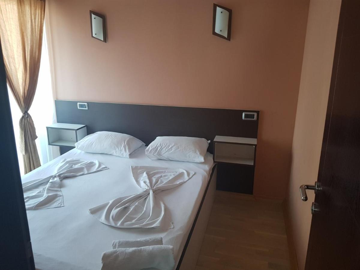 Vilaelenamarko Budva Bagian luar foto